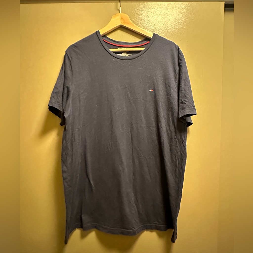 Tommy Hilfiger Navy Blue Tshirt